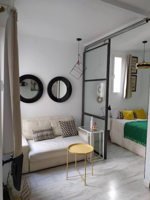 Loft En Centro De Madrid Apartment Bagian luar foto